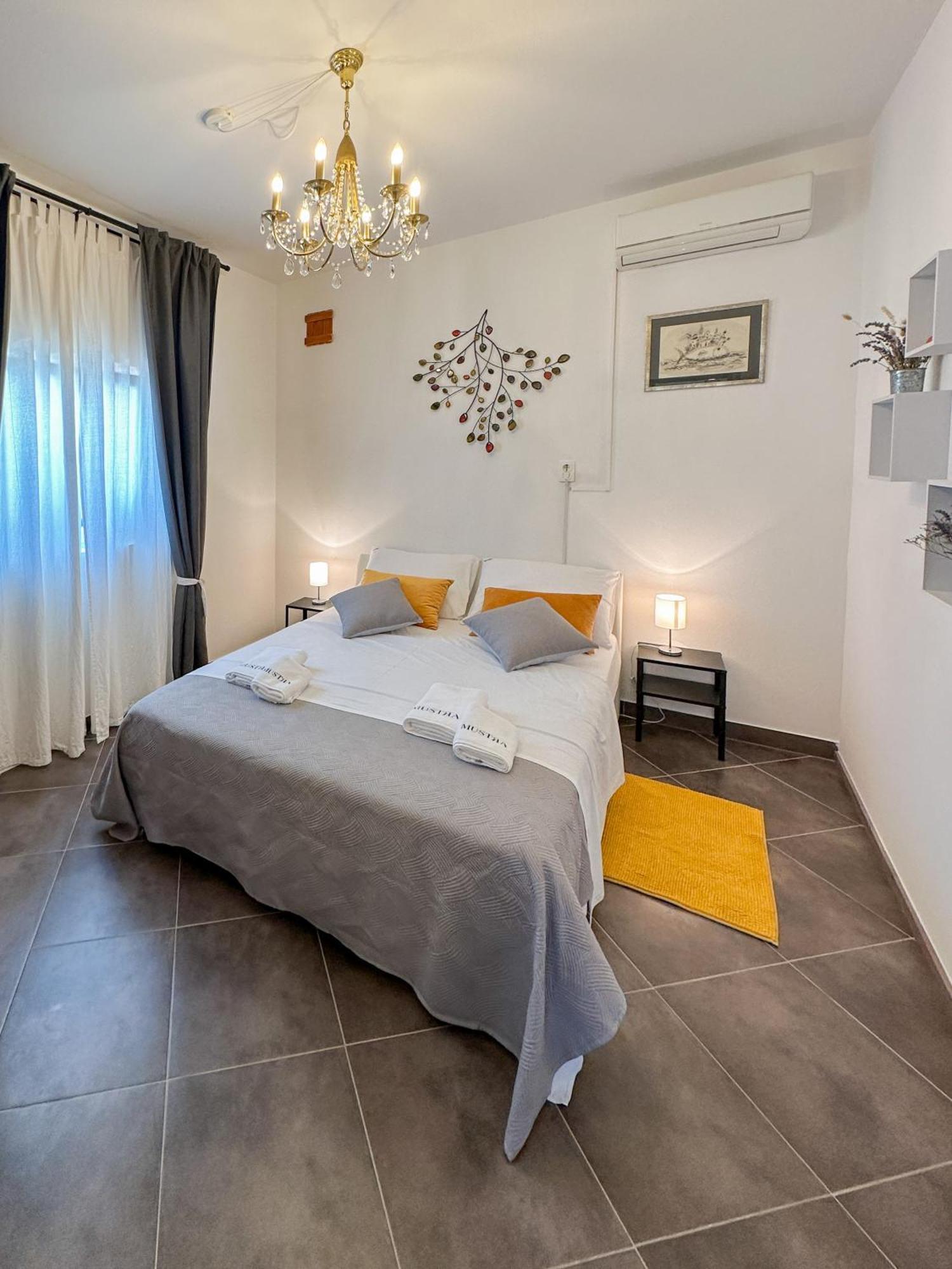 Mustra House Zadar - Private Pool & Sauna Eksteriør bilde